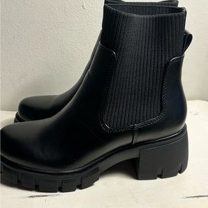 Soda Zordy Boots Black Size 7.5